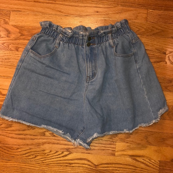cinched jean shorts